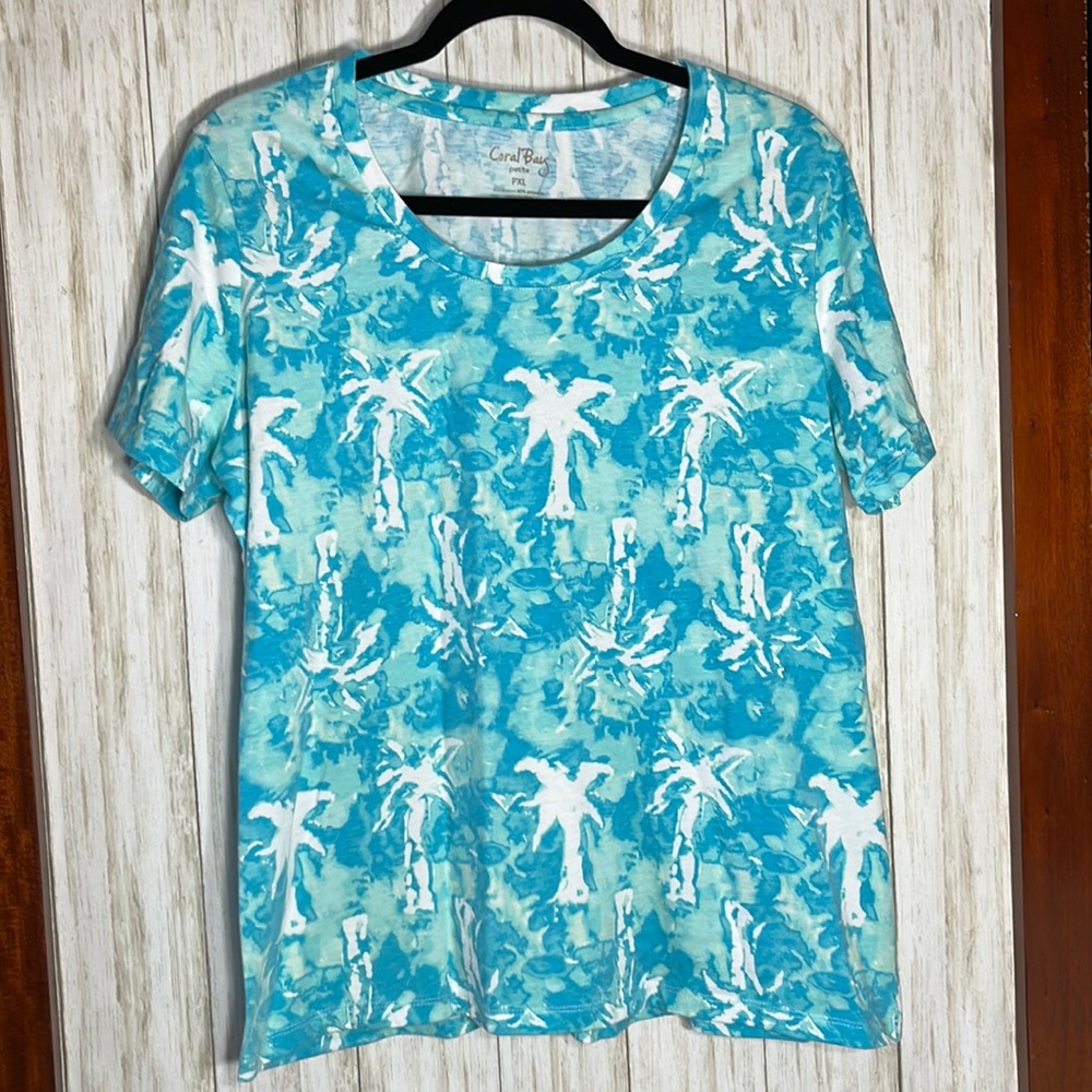 Coral Bay Light and Dark Teal Tropical Print Short Sleeve Tee Size PXL